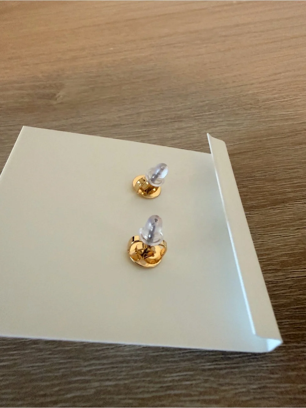 New Tory Burch Gold Frog Charm Pearl Drop Earrings